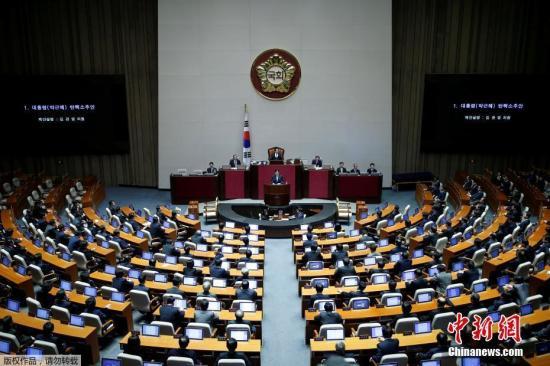 韩国国会出入口关闭事件，在野党与警方的对峙与冲突升级分析