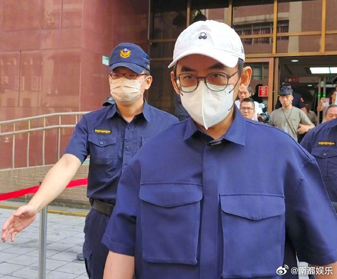 黄子佼一审判决引发法律公正与公众人物反思，被判八个月引深思