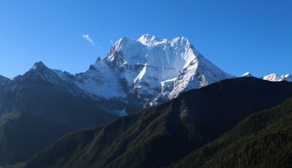 甘孜雪山遇难者的故事，中学体育老师的生命赞歌