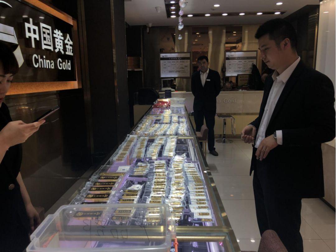 杭州金店惊现特殊现象，金价上涨背景下五天零成交记录